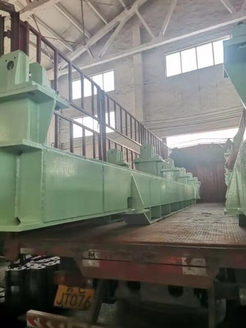 點(diǎn)擊查看過(guò)渡臺(tái)架1 大圖