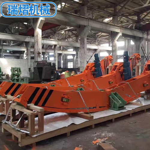 點(diǎn)擊查看連鑄機(jī)引錠桿存放裝置1 大圖